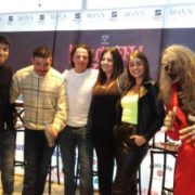 Presentan Halloween tres brujas, con el nuevo sistema mycashless