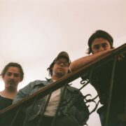 King Wong, sigue en movimiento con música fuera de esta realidad.