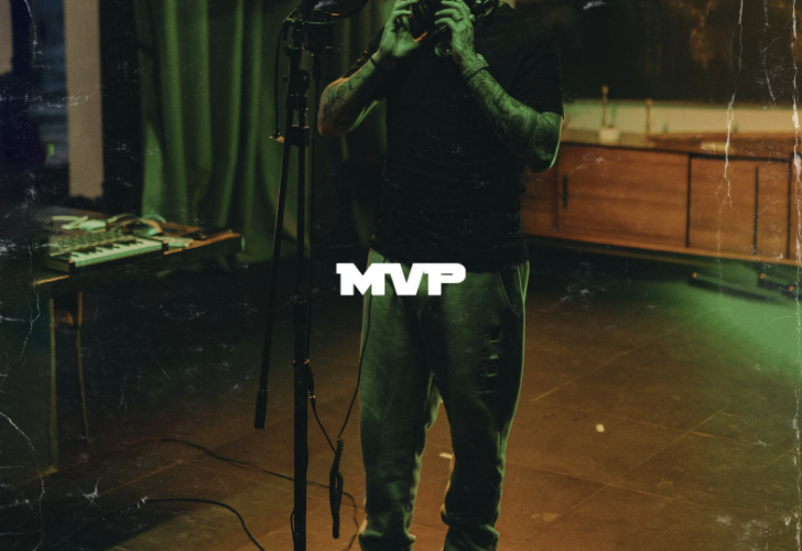 GERA MX   PRESENTA MVP   EN EL SUPERBOWL 2022
