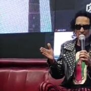 ALEX LORA Y EL TRI  ESTRENAN “QUE CHINGON”