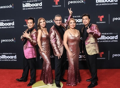 Los Ángeles Azules   Brillan en el escenario de   Premios Billboard 2022