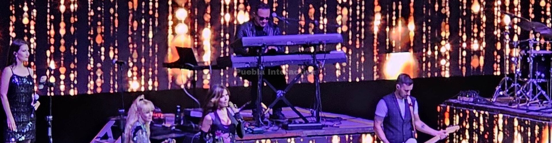 Gloria Trevi confirma su éxito en Puebla, con espectacular concierto