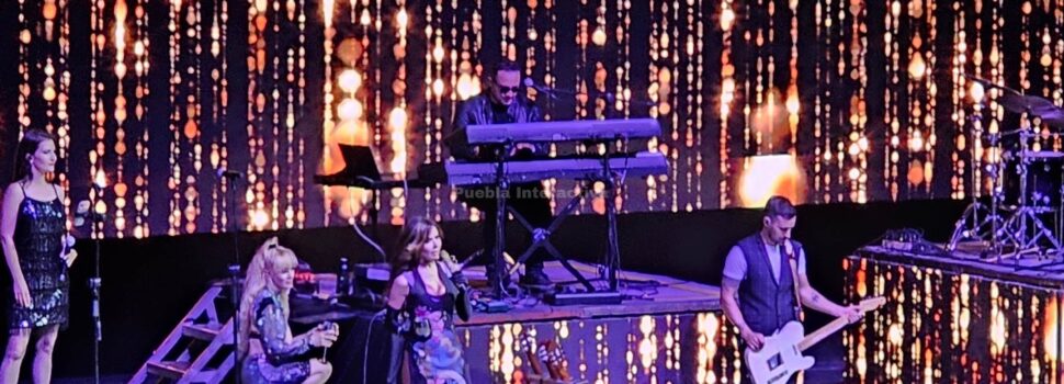 Gloria Trevi confirma su éxito en Puebla, con espectacular concierto