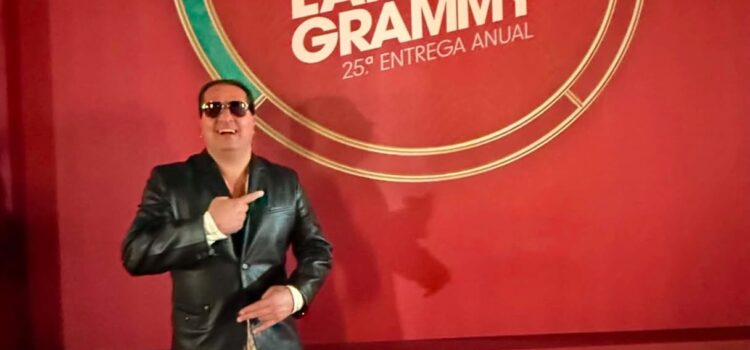 Galardonan a Jei Pir, como Embajador MOVA de las Américas en el H. Congreso del Estado de Puebla